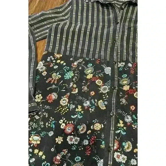 Womens Tolani Sz Small Button Up Tunic 100% Silk - Picture 3 of 7